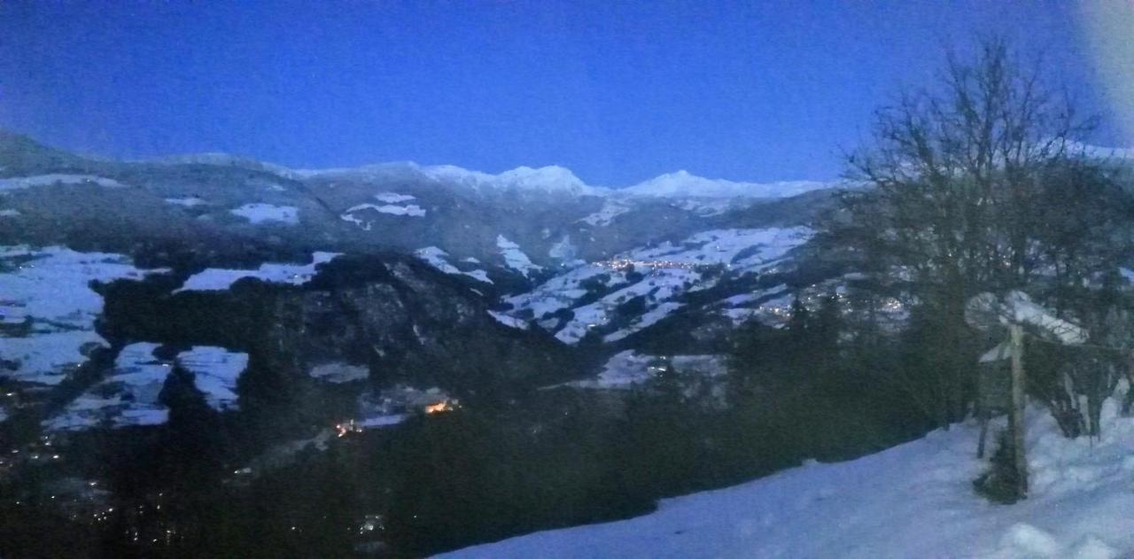 Agriturismo Ferienhof Gschloier (Adults Only) ไลออน ภายนอก รูปภาพ