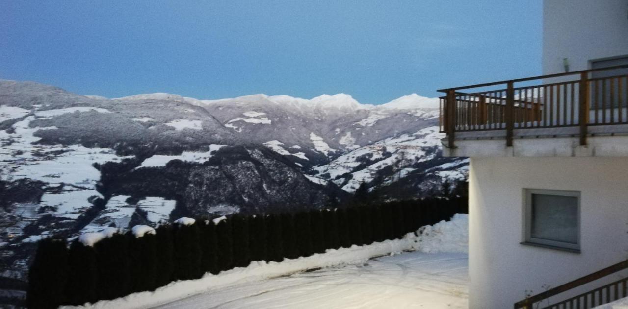 Agriturismo Ferienhof Gschloier (Adults Only) ไลออน ภายนอก รูปภาพ