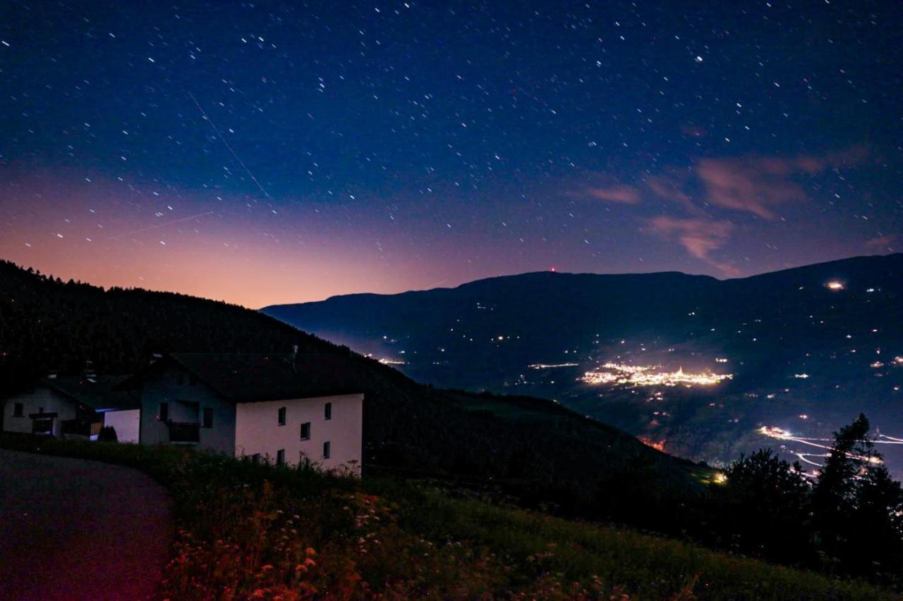 Agriturismo Ferienhof Gschloier (Adults Only) ไลออน ภายนอก รูปภาพ
