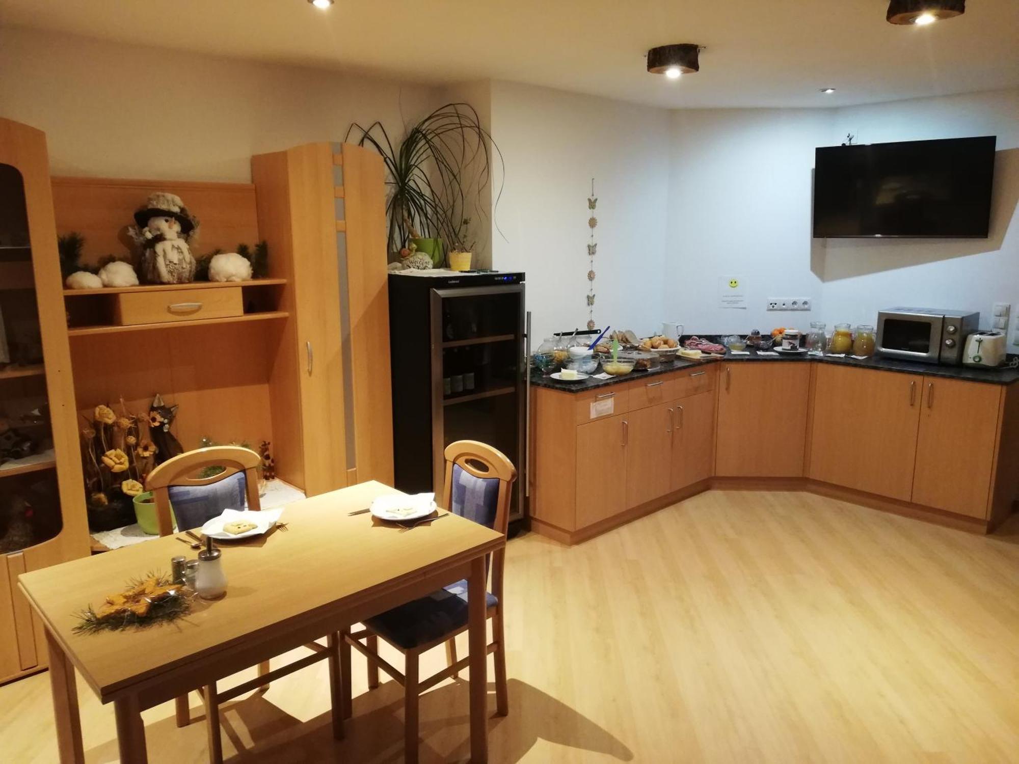 Agriturismo Ferienhof Gschloier (Adults Only) ไลออน ภายนอก รูปภาพ