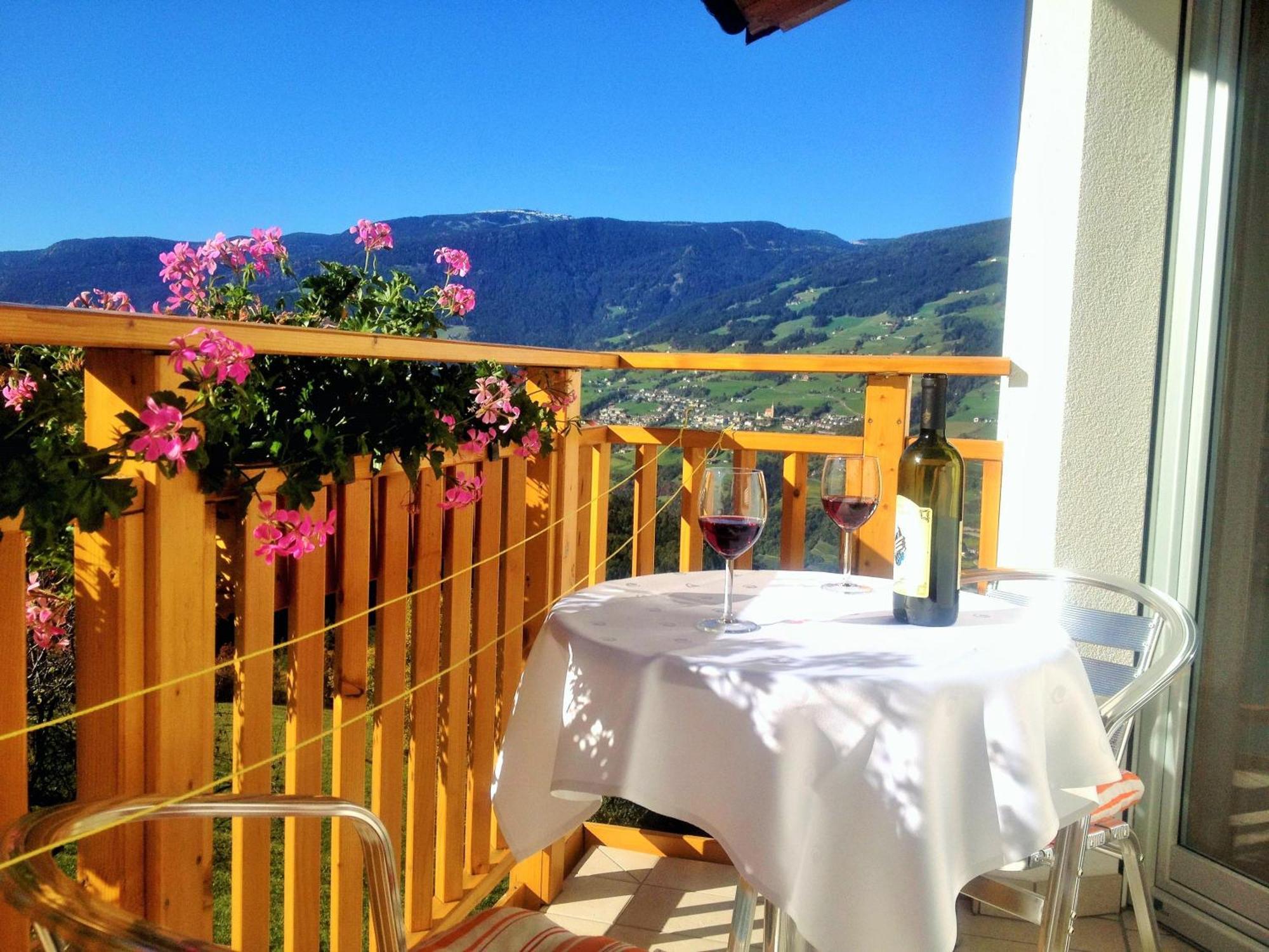 Agriturismo Ferienhof Gschloier (Adults Only) ไลออน ภายนอก รูปภาพ