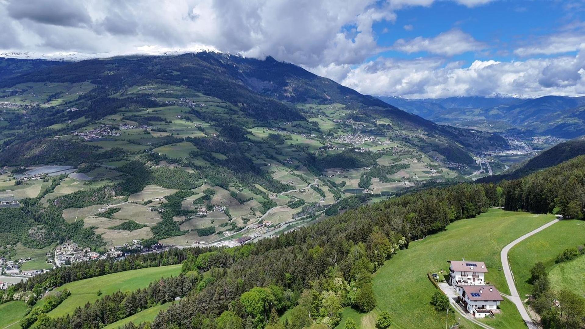 Agriturismo Ferienhof Gschloier (Adults Only) ไลออน ภายนอก รูปภาพ