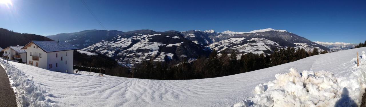 Agriturismo Ferienhof Gschloier (Adults Only) ไลออน ภายนอก รูปภาพ